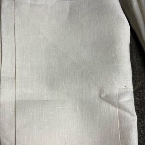 Beautiful new white linen tablecloth and 16 napkins